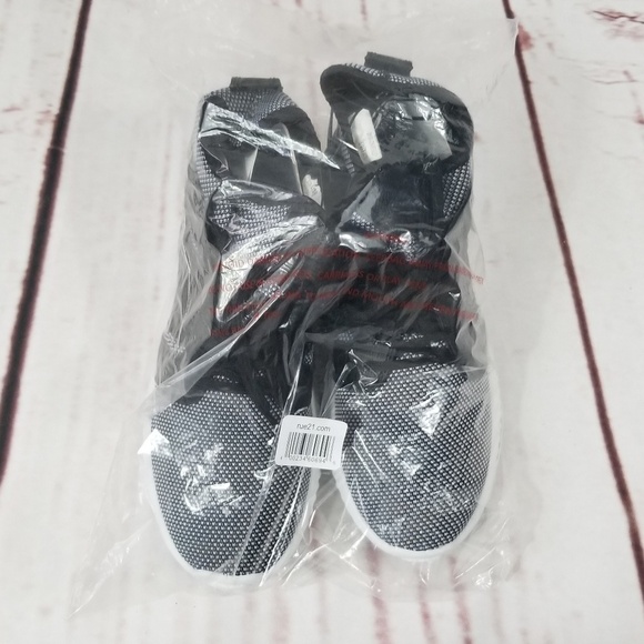 Black Marled Knit High Top Sneakers - Picture 4 of 5